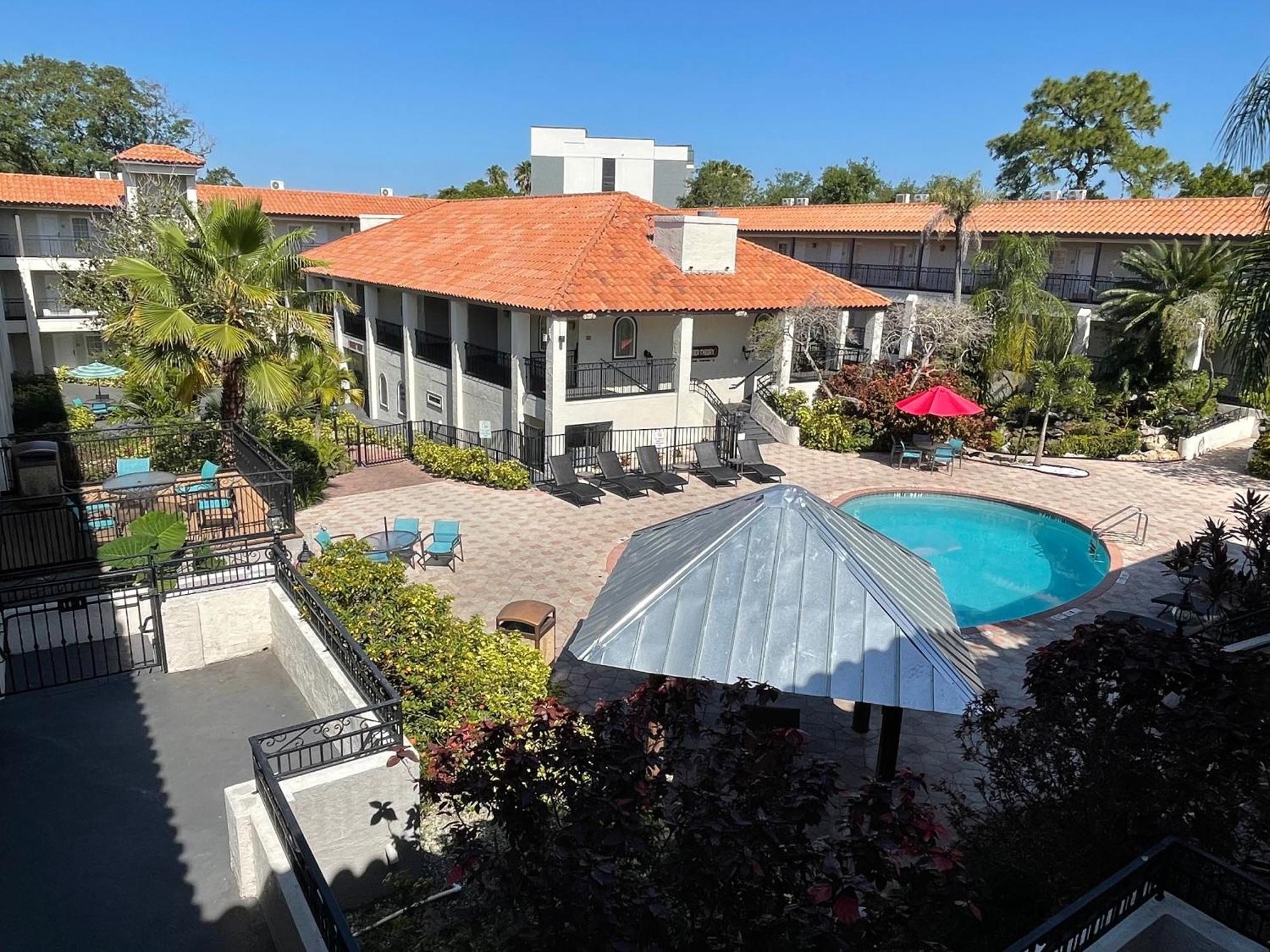 Red Roof Inn Plus & Suites Tampa Exteriér fotografie